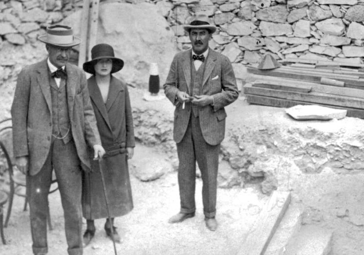 Lord Carnarvon and his daughter with Howard Carter at Tut's tomb