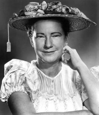 Minnie Pearl On Grand Ole Opry