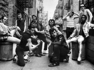 Bowzer (kneeling left) with Sha Na Na